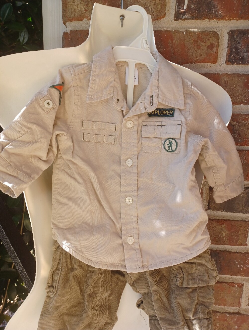 GAP Infant Button-Up Shirt - Light Beige - Picture 2 of 6